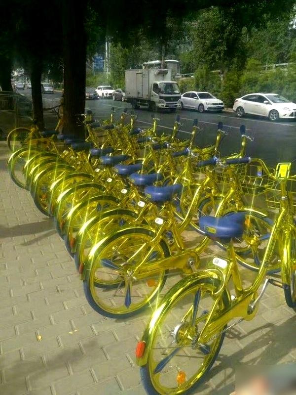 黃金單車驚現京滬杭 附手機充電功能