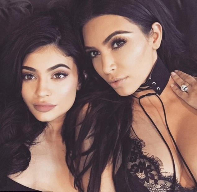 名媛Kim姊妹 杜拜有翻版