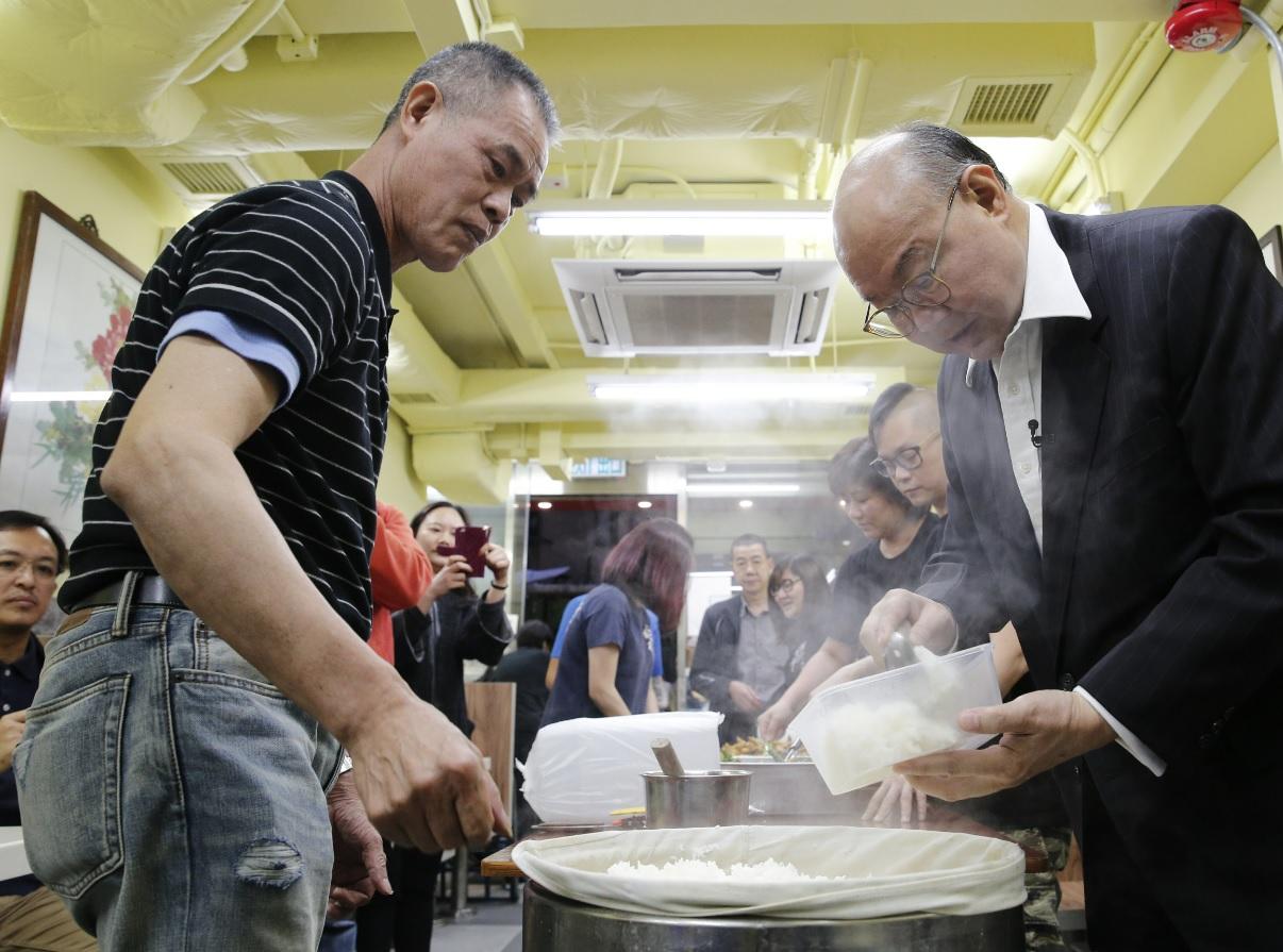 北河燒臘飯店停業半個月 明哥︰影響持三餸飯飯飯券基層