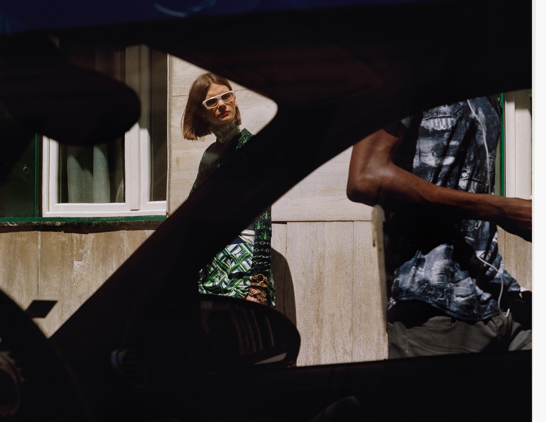 新任創作總監Serge Ruffieux  為Carven SS18春裝注入優雅奇幻完素