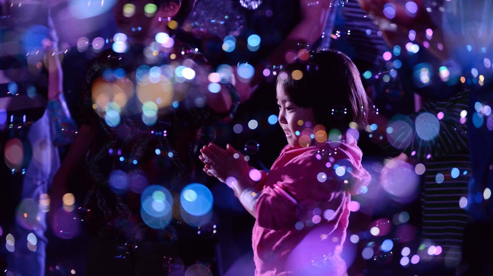 海港城「Bubble Up」  千萬泡泡伴維港