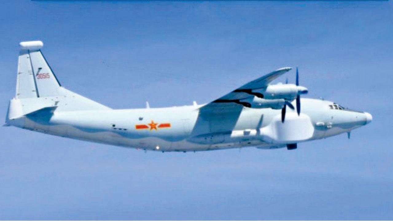 解放軍電子戰機再繞台