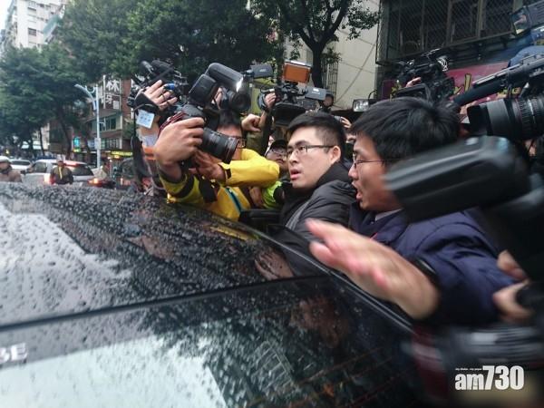 涉助大陸搜集台機密 新黨發言人王炳忠被扣查