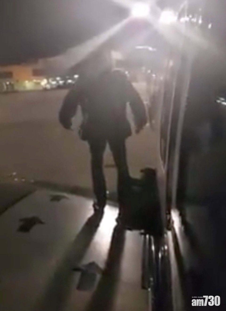 【有片】哮喘病發等唔切 瑞安乘客開門圖跳機