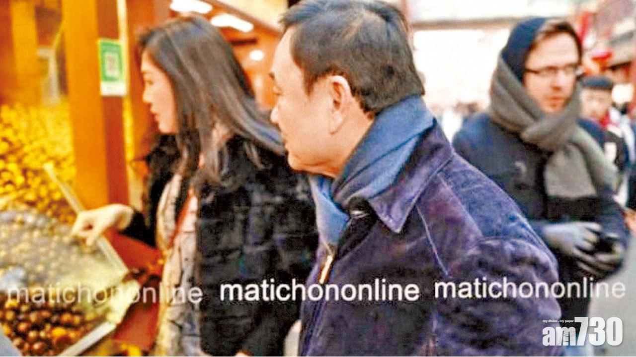 他信兄妹現身 北京逛街過新年