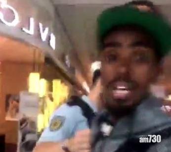 【有片】英長跑巨星法拉稱在德機場受種族騷擾