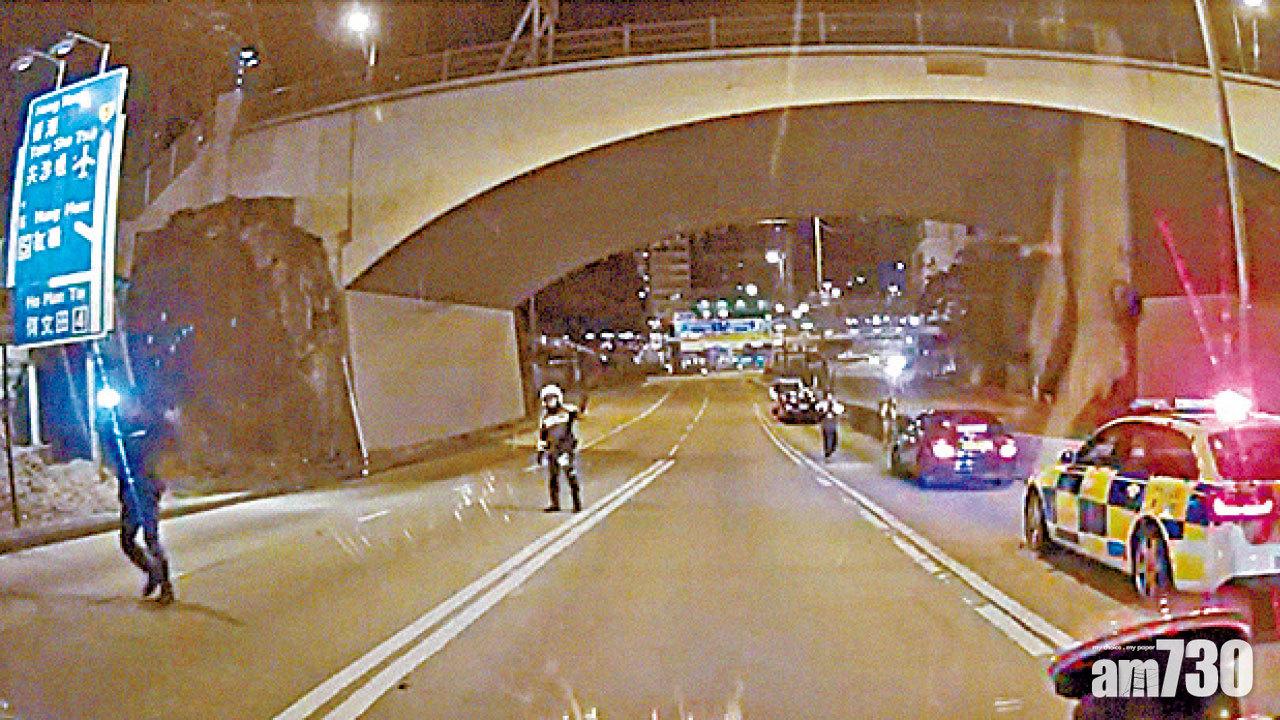 交警公路執勤無穿反光衣  警︰有程序處理意外