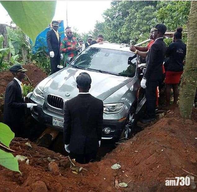 新車葬父彌憾