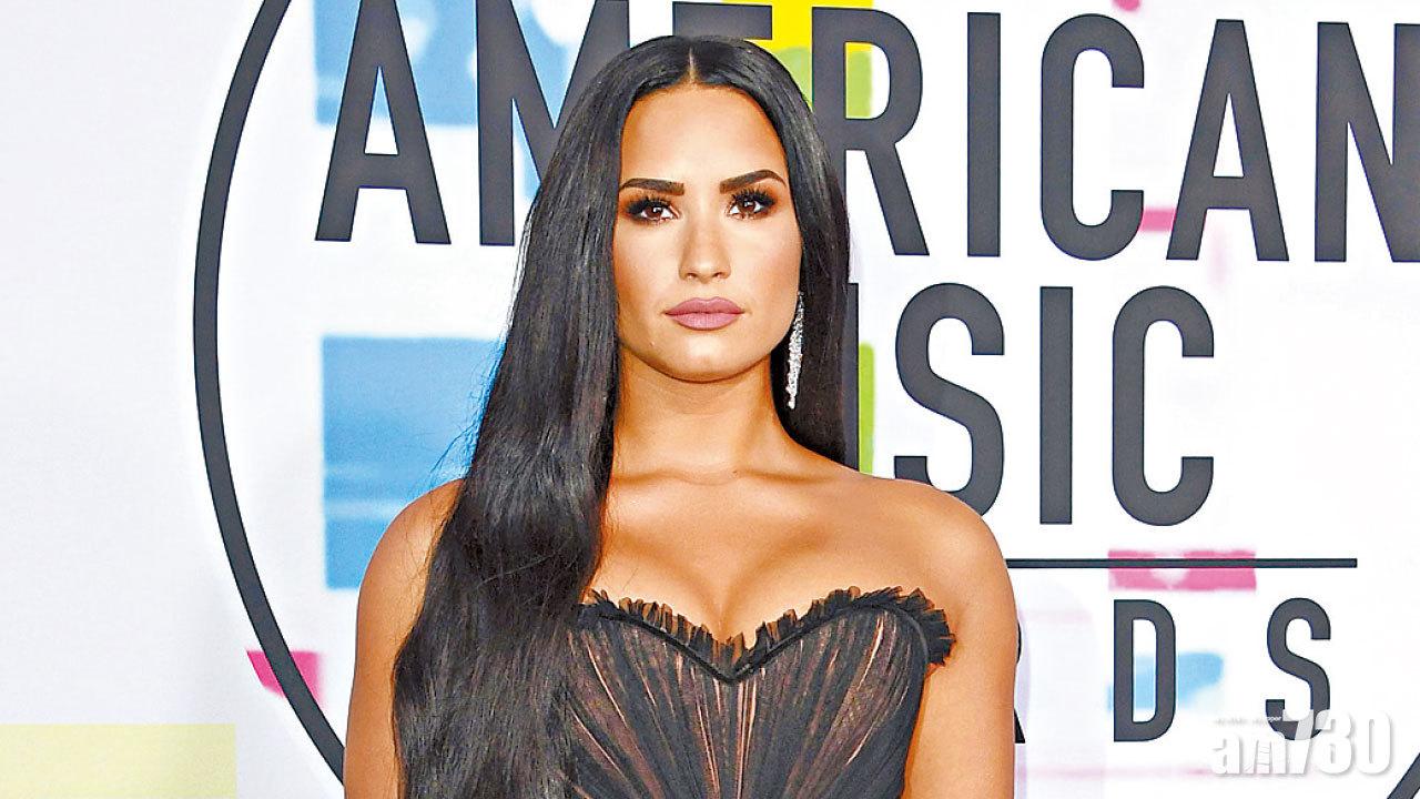 吸毒OD Demi Lovato仍未出院