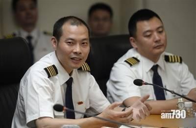 川航九宵爆玻璃驚魂 改編拍電影《中國機長》