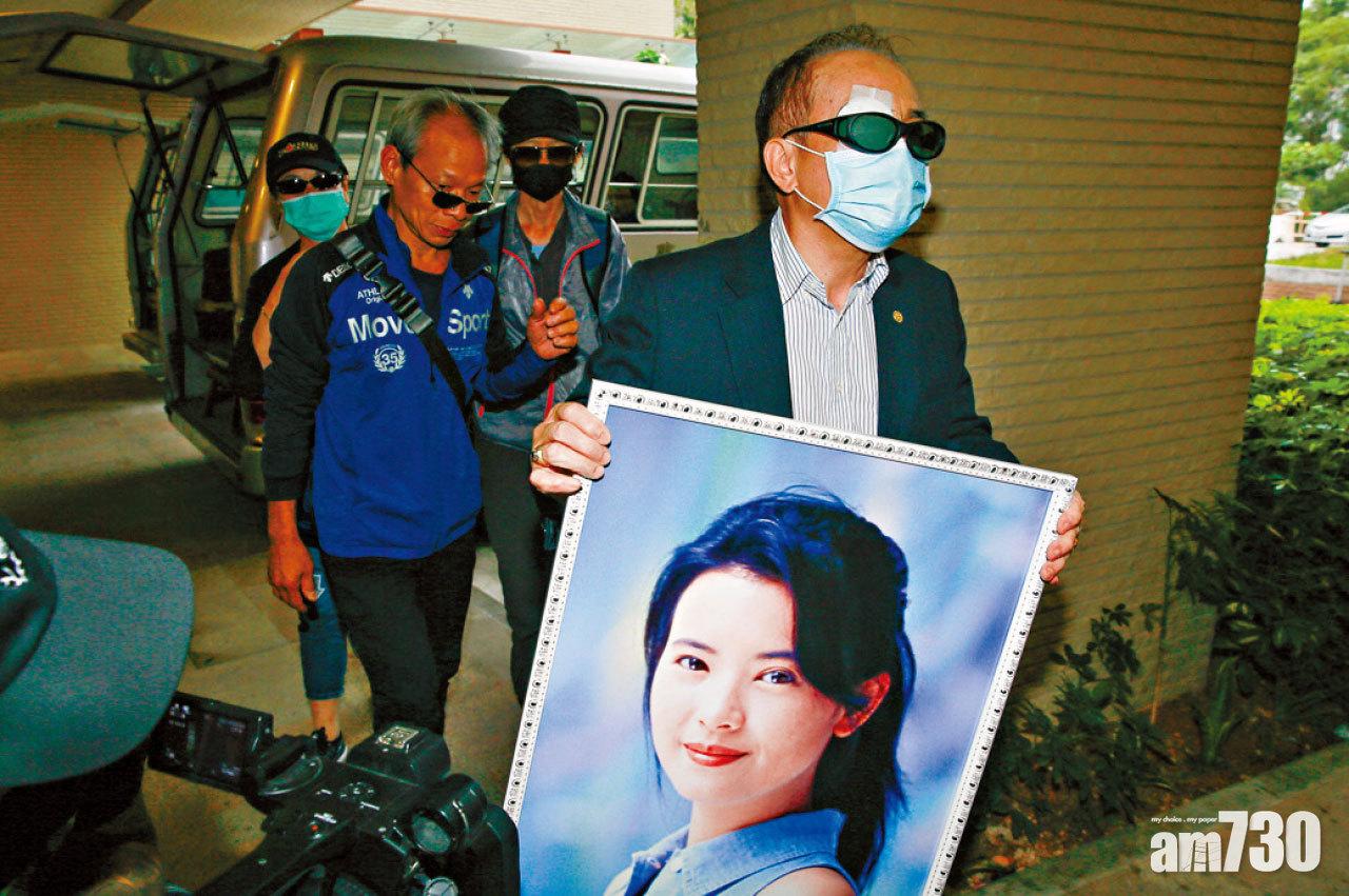 昨早火化 藍潔瑛榮歸於主