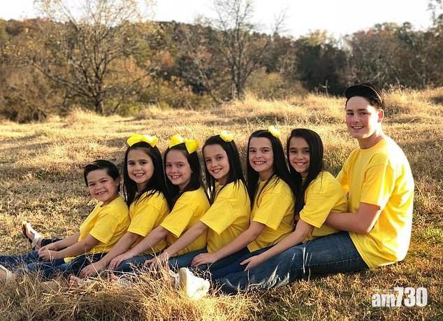 七小福聖誕收禮：新爸媽