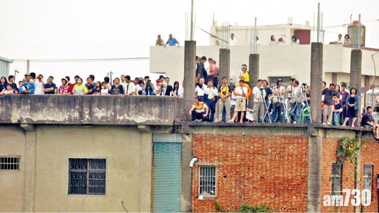 漢光軍演F16V公路起降 傳彰化屋頂觀賞每位249元