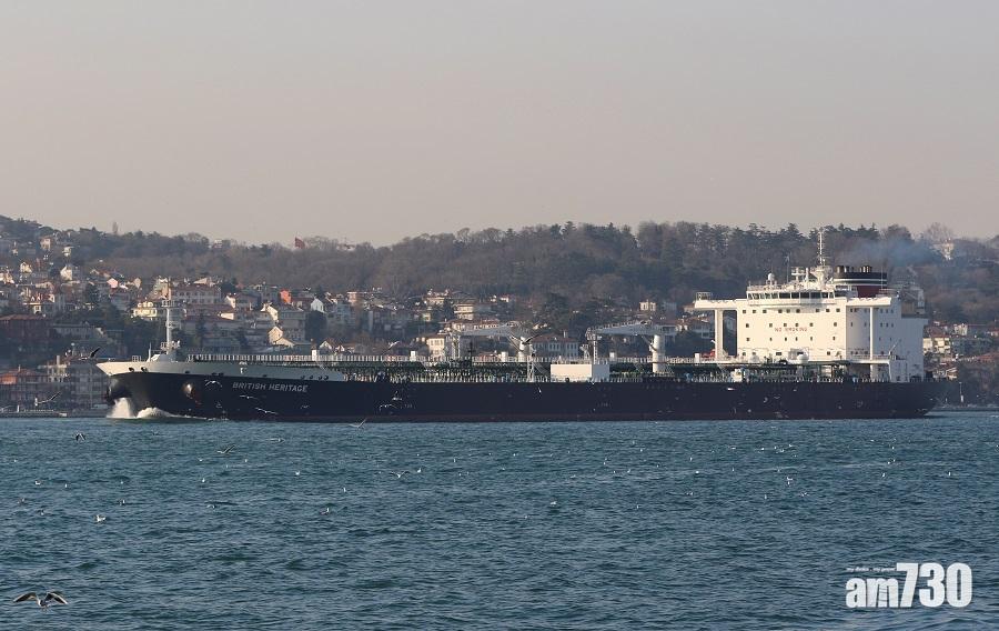 【中東局勢】油輪遭伊朗3船攔截 英護衛艦槍炮瞄準嚇退