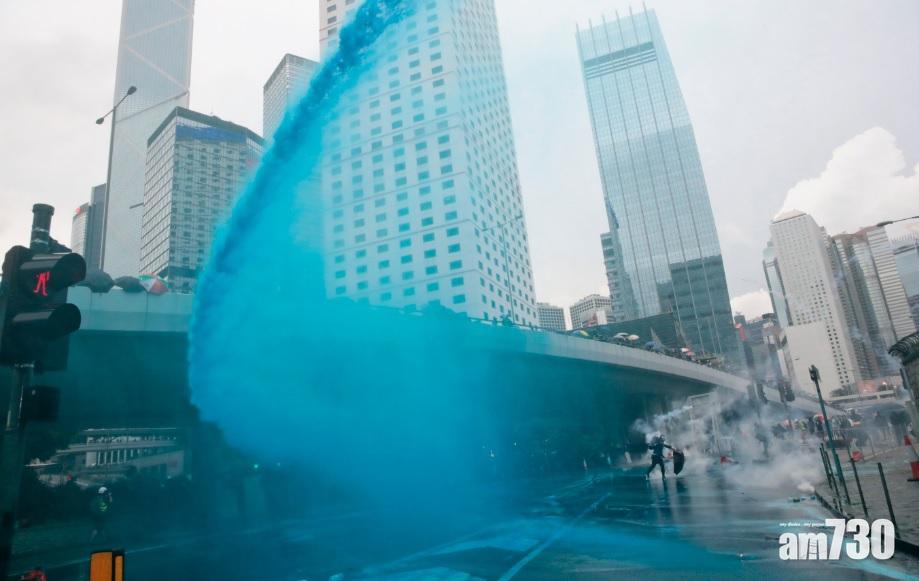 【831】警方：已使用顏色水及催淚煙驅散金鐘示威者