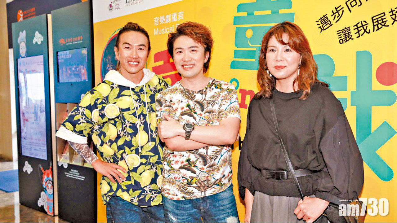 張崇德囝囝學打鼓恨表演