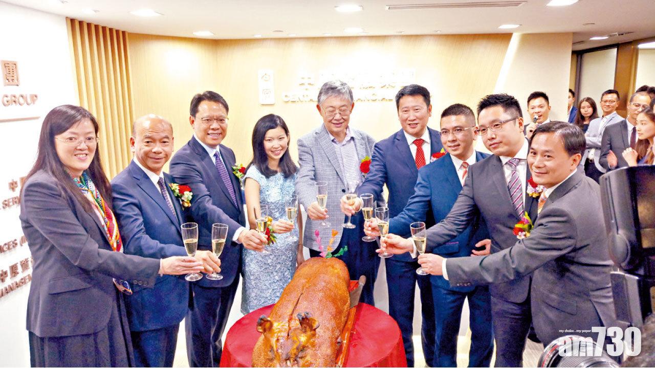 施永青：樓價難暴跌