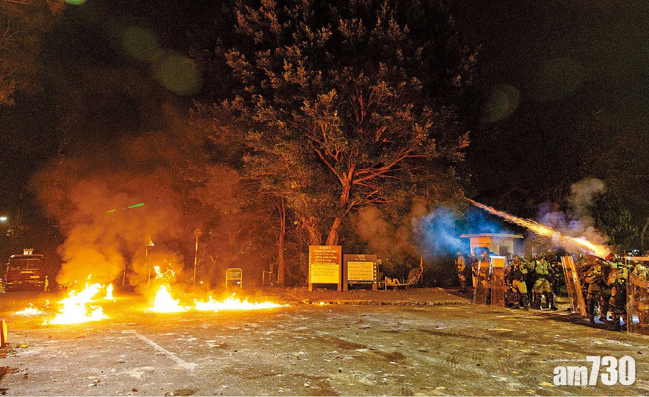 校園如戰場 中大校長中催淚煙