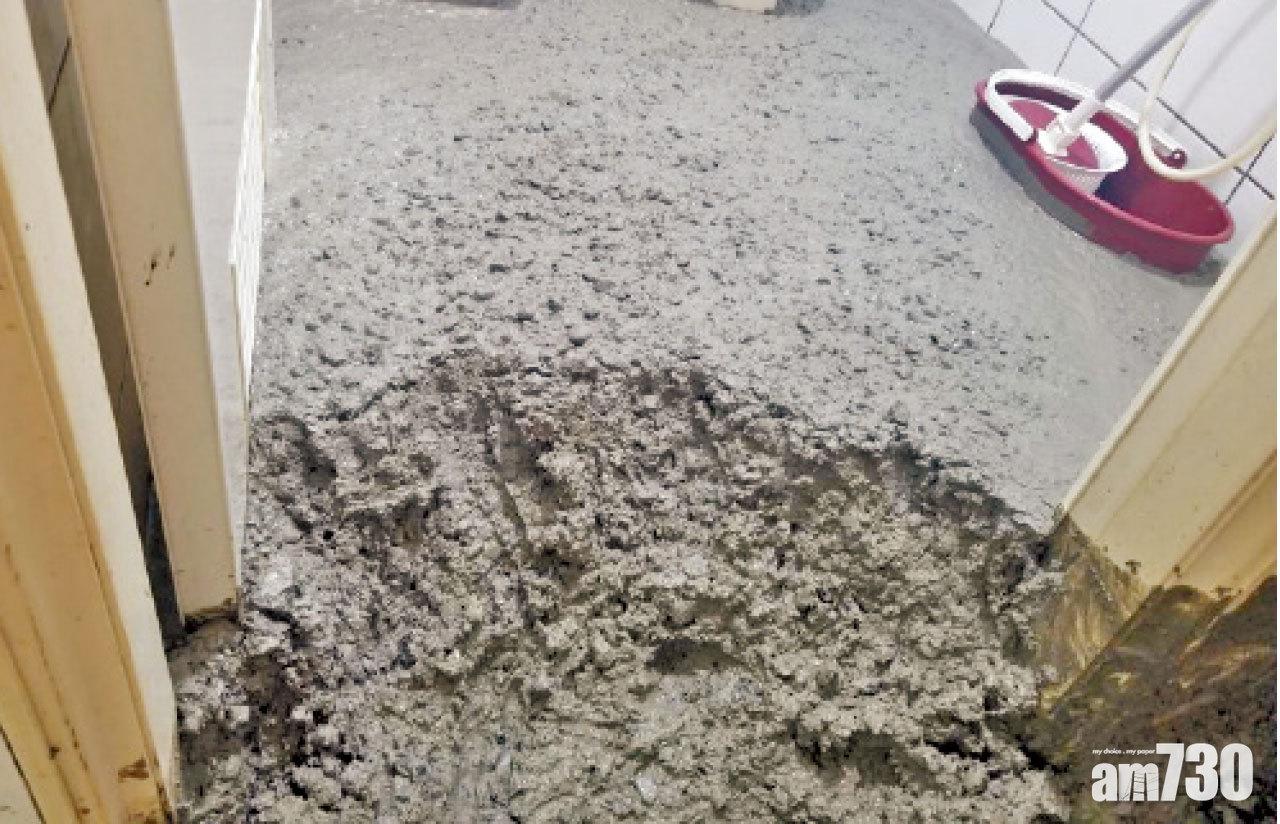石屎漿破門湧入民宅