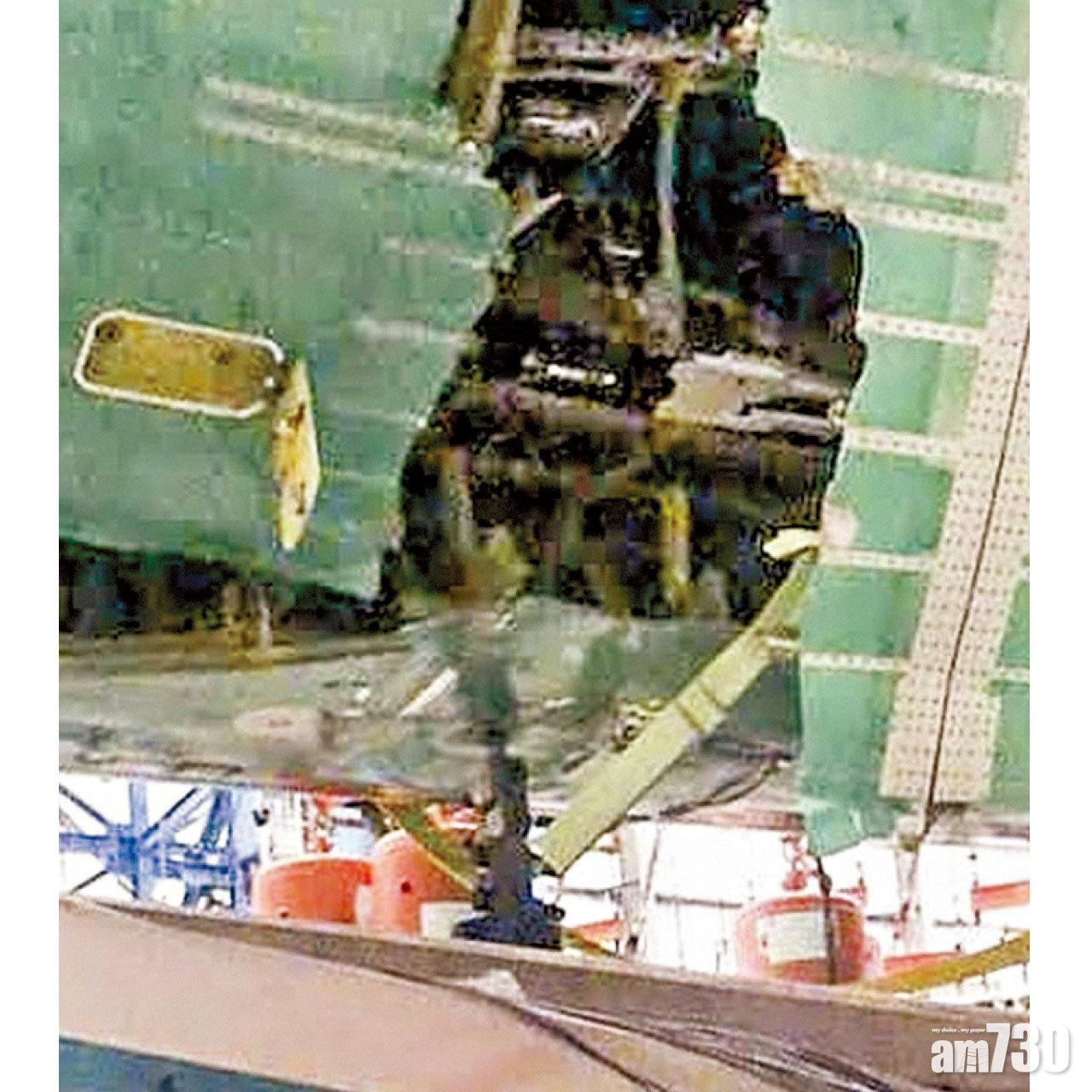 測試意外 波音新機「爆肚」 門飛翼損