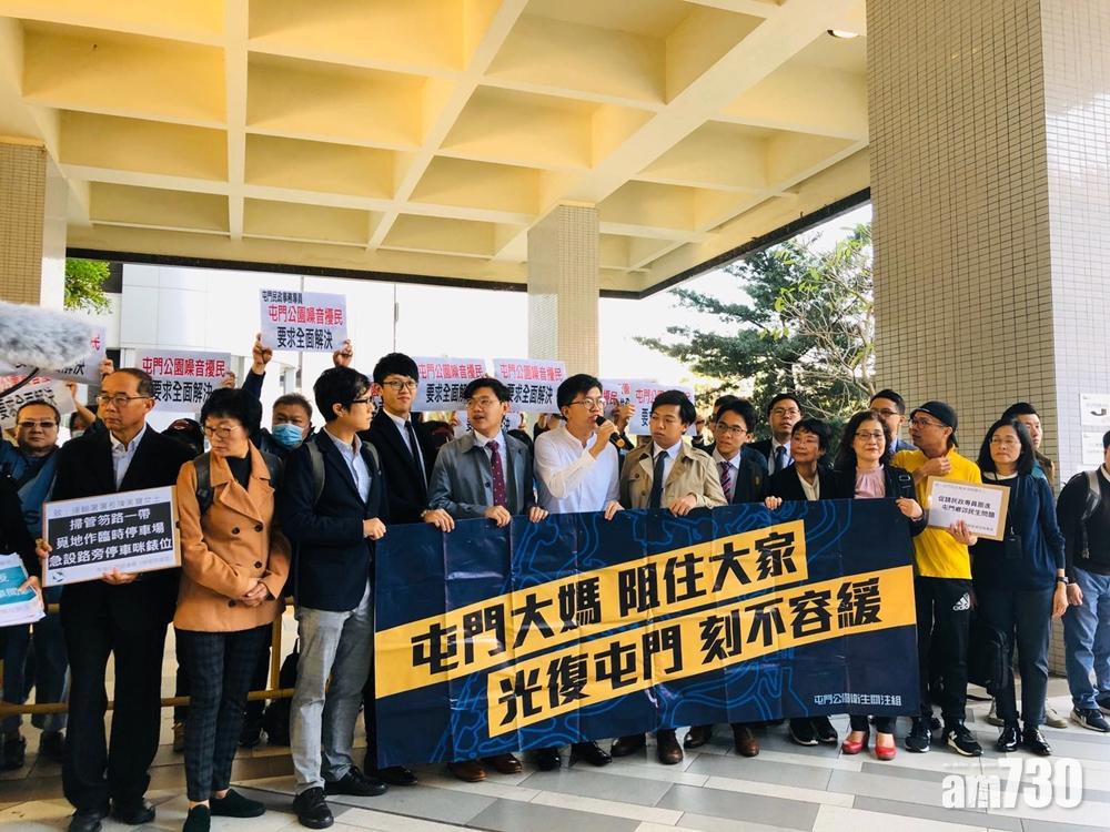 屯門區議員促增執法   打擊公園大媽問題