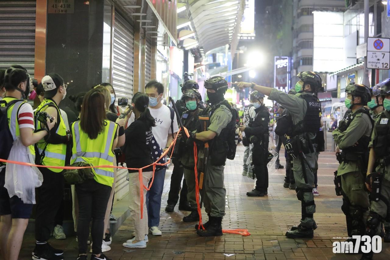 入夜旺角快閃堵路　警制服多人