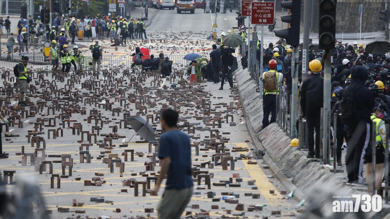 【理大衝突】2男1女涉藏索帶士巴拿　押至7月再訊准保釋