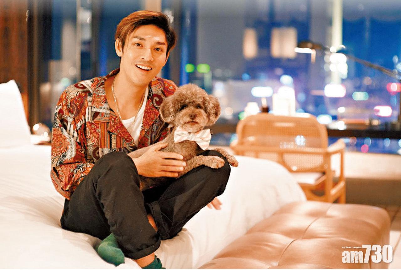 攝影發燒友關楚耀 家中有個私人女模 