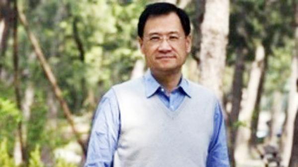 【被拘留一周】許章潤否認嫖妓 已委託律師跟進