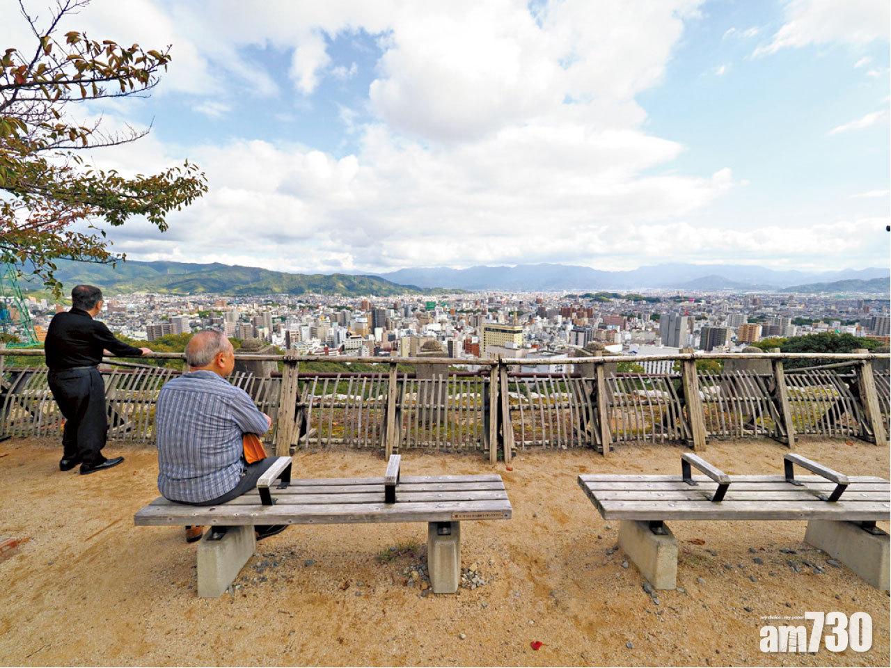 愛媛 穿越古今松山城