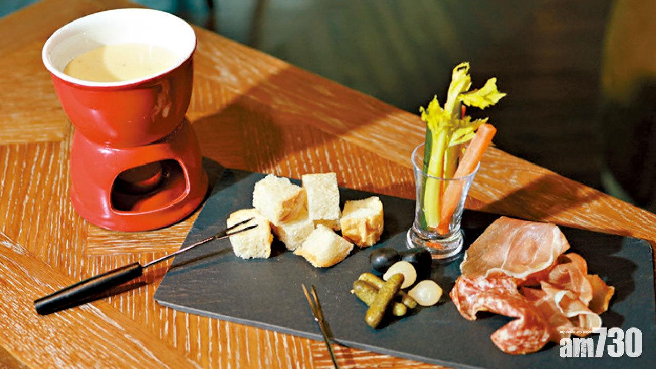 J’s bar bistro半自助早午餐 嘆特製芝士火鍋 手切黑毛豬火腿