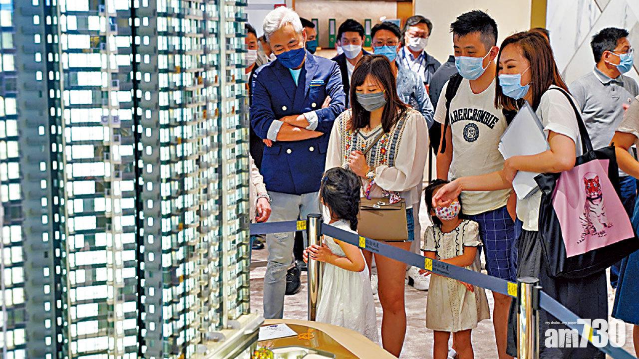 暫收3千票 逾半投資者吼實 晉環加推 呎價最貴3.8萬