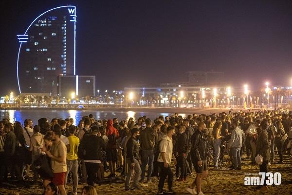 新冠肺炎│西班牙結束6個月晚間宵禁  民眾湧上街開派對慶祝