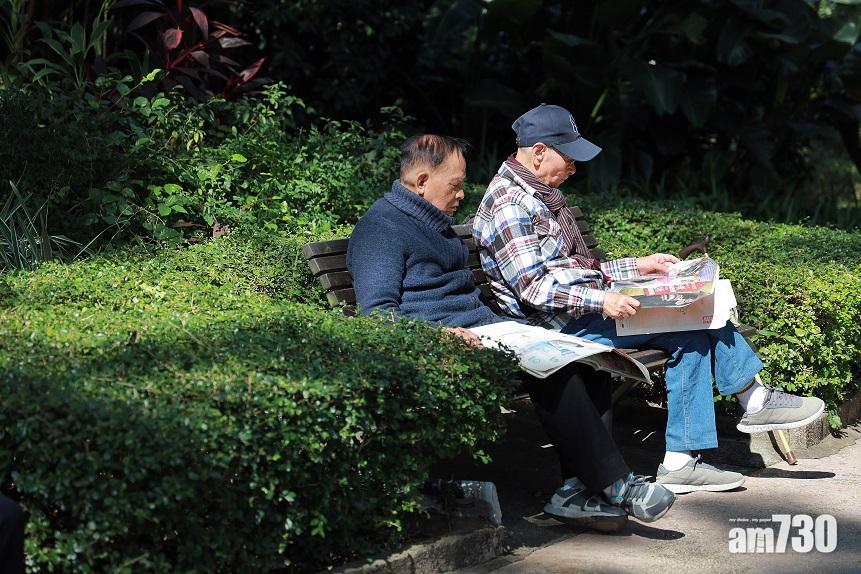 新冠疫苗｜衛生署長者中心下月起擴展接種服務　65歲或以上可即場打科興