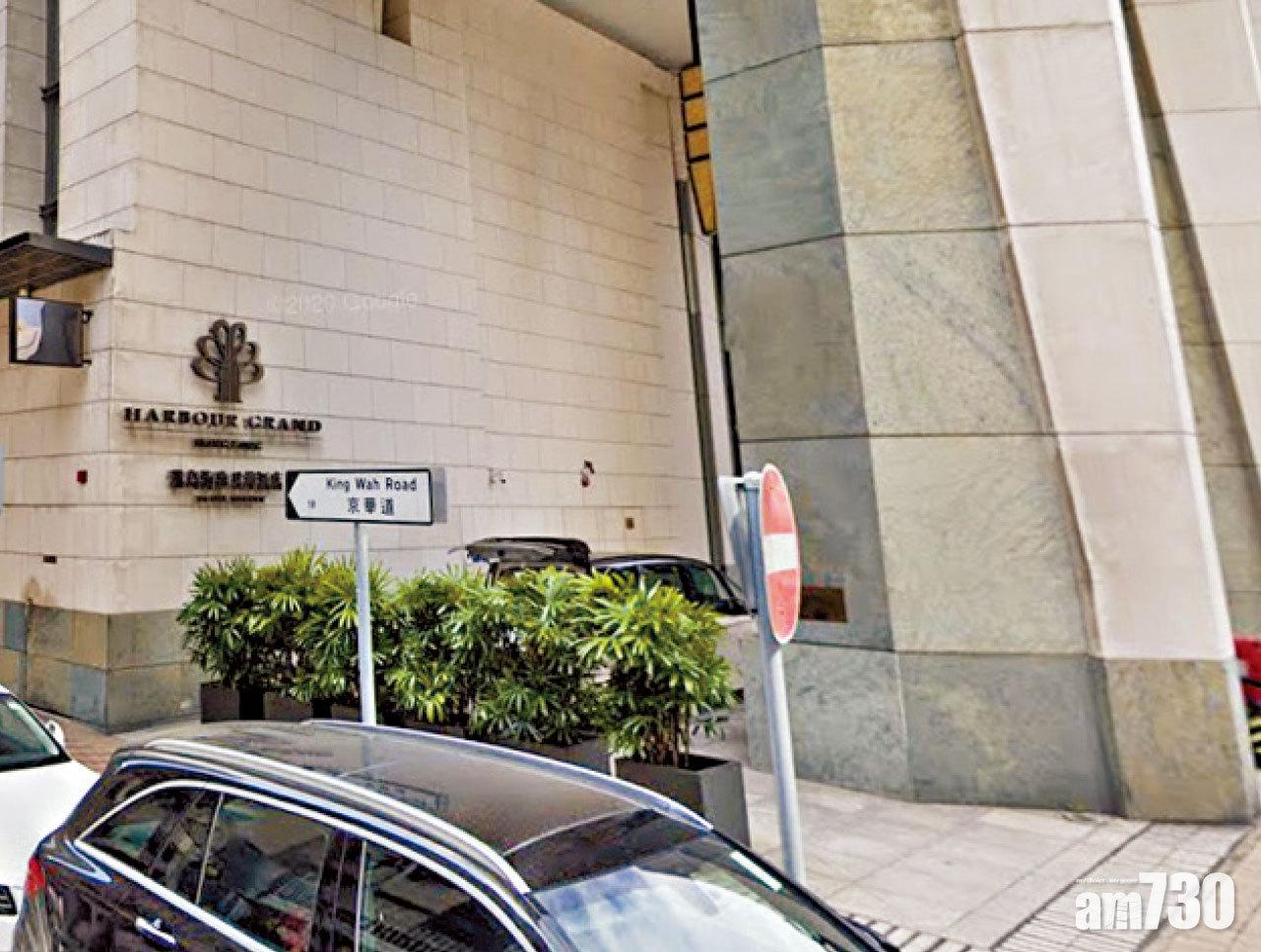 酒店門窗上鎖兩日無外出 66歲漢胸口插刀斃命房內