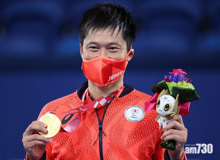 東京殘奧會︱日本輪椅網球金牌得主　獲UNIQLO老闆贈700萬獎金