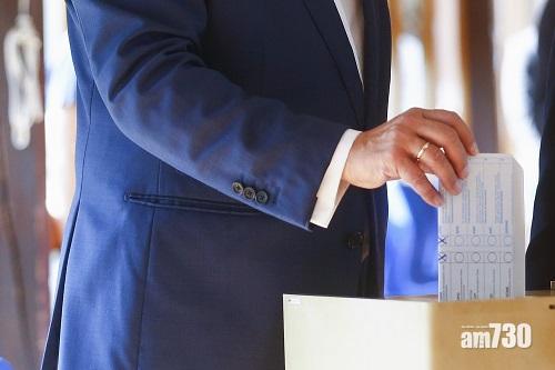 德國大選｜默克爾「欽點」接班人  選票向外對摺洩投票取向被轟犯低級錯誤