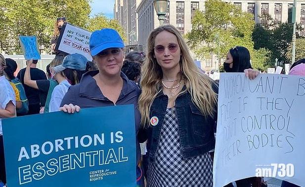 影后珍妮花大肚遊行反禁墮胎