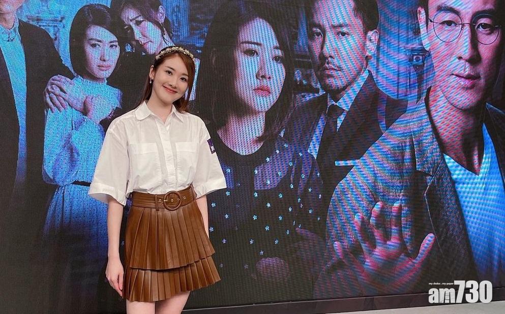 鄧佩儀否認遭無綫雪藏10個月 半年前請假回加國