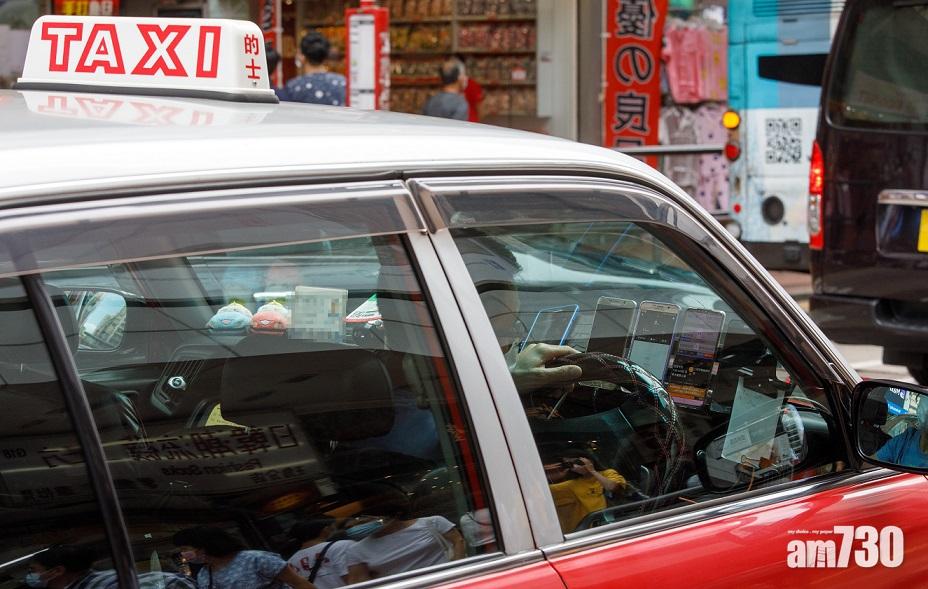 警方過去周末打擊不專注駕駛　票控975人拘捕3司機