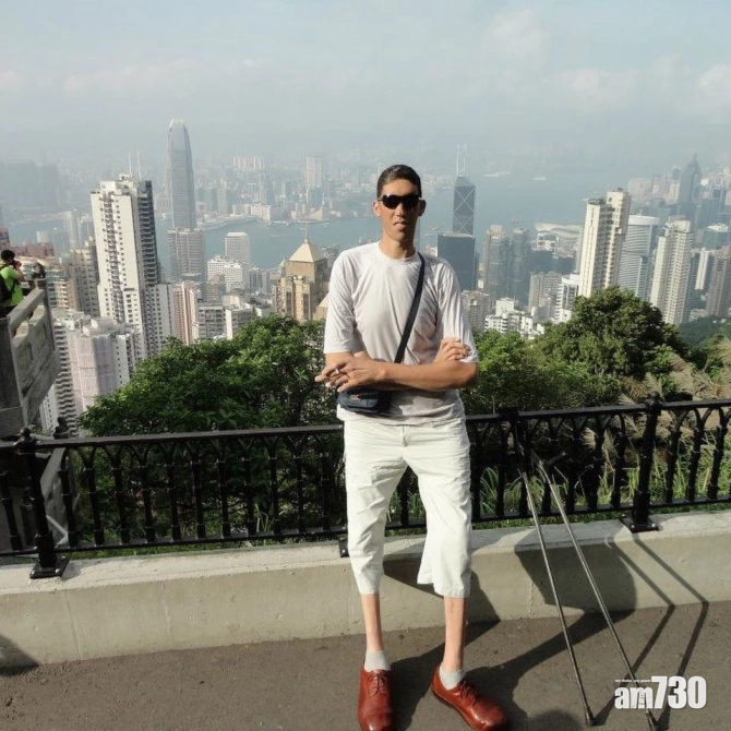 曾來港8呎3吋全球最高男人唔吼港女？「想娶俄妹為妻」