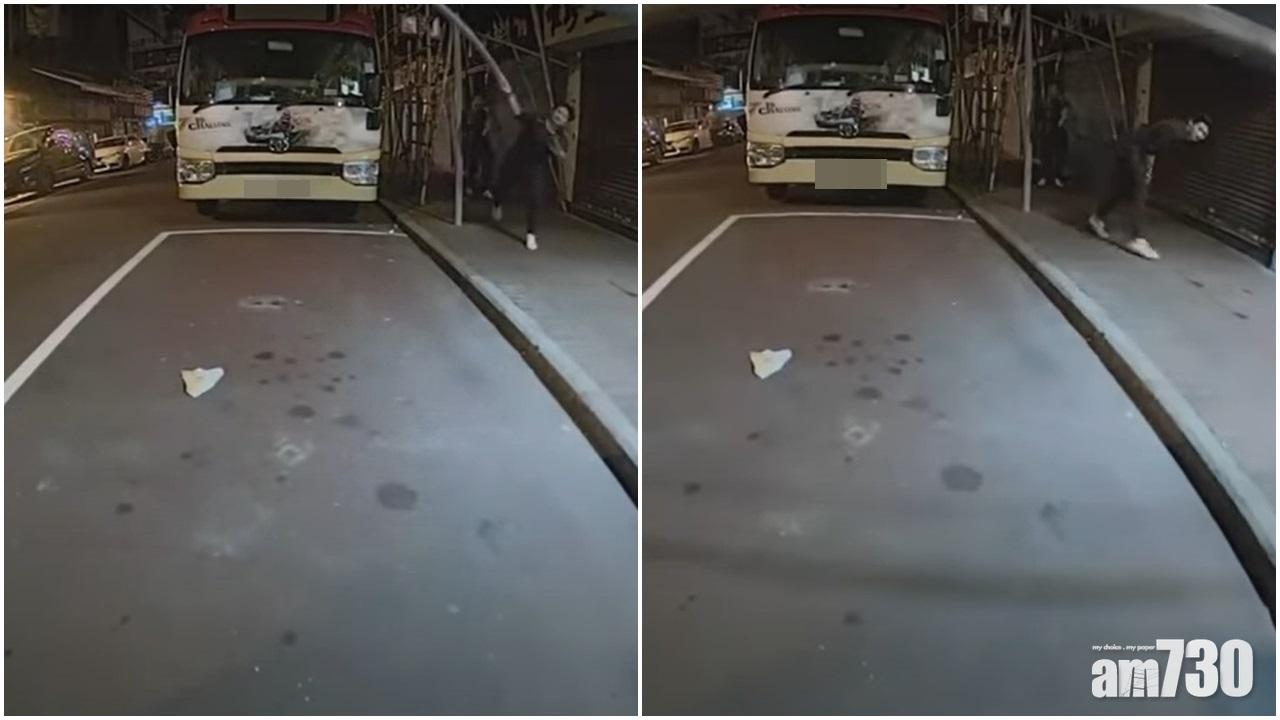 車CAM直擊｜疑不勝酒力發爛渣　醉漢竹枝當標槍掟Tesla