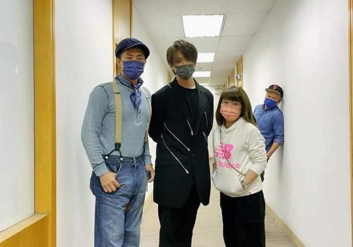 又彈額頭又模掌 小儀任意魚肉姜濤