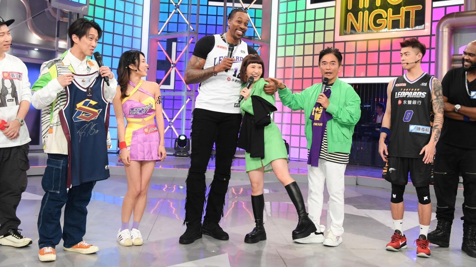 魔獸參加台灣電視節目「綜藝大熱門」錄影。(圖／三立提供)