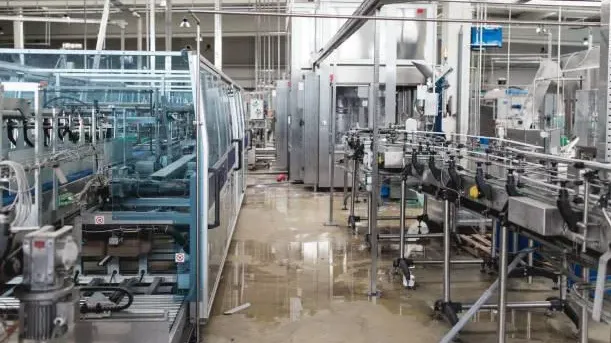 屠宰場童工被捲入去骨機身亡  業者：我們的工作環境安全且愉悅