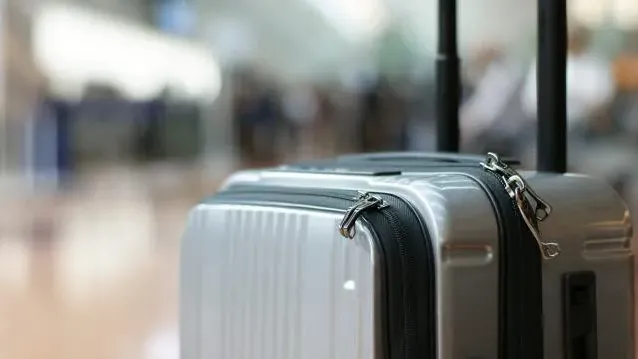 美國女子玩捉迷藏把男友關行李箱　男友被困呼救被無視慘遭焗死