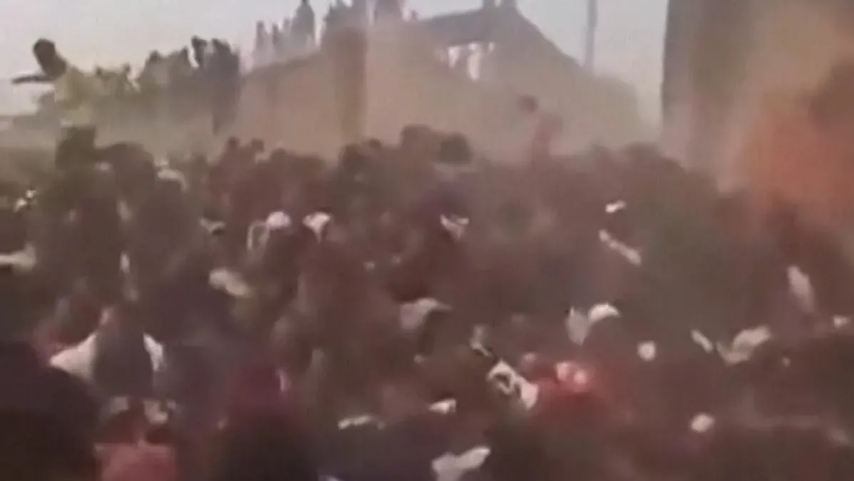 幾內亞足球比賽因「一張紅牌」釀人踩人慘劇　逾56人死亡