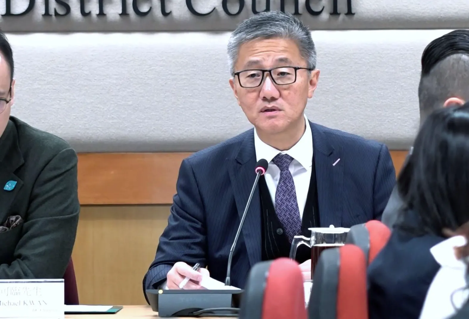  蕭澤頤說保安局專責小組已前往泰國，與當地相關部門開展工作，希望可以協助受影響港人。（港台圖片）