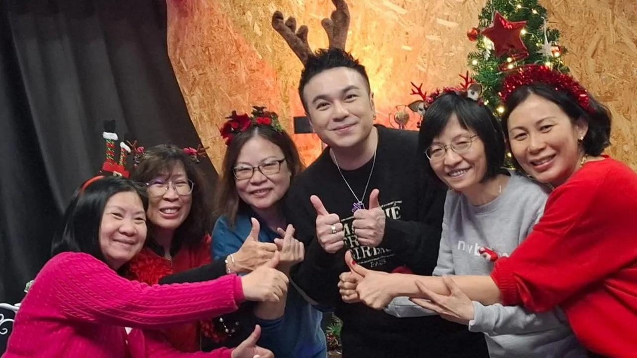 中年好聲音2｜沈宗賢與fans開p迎新年 黑妹布偉傑到場玩埋一份