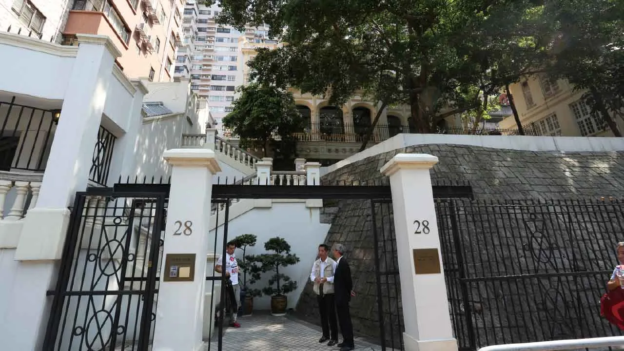 政府應新設前任行政長官辦公室